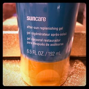 MK After-Sun Replenishing Gel